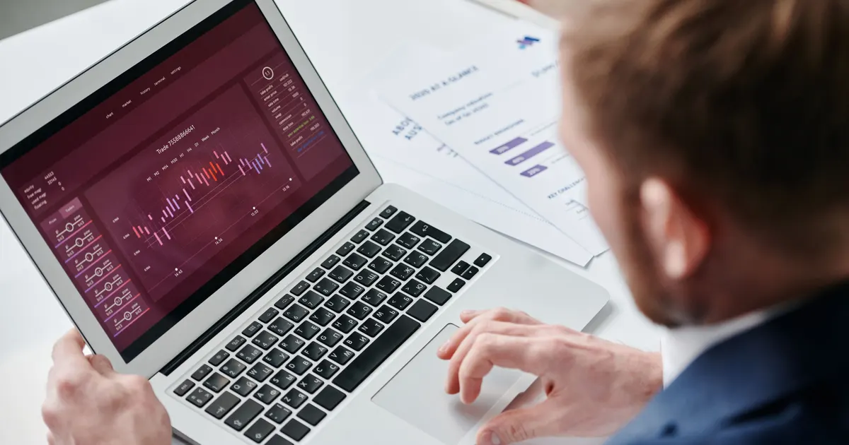 Signal-Based Selling: How to Time Outbound Around Signals That Expire