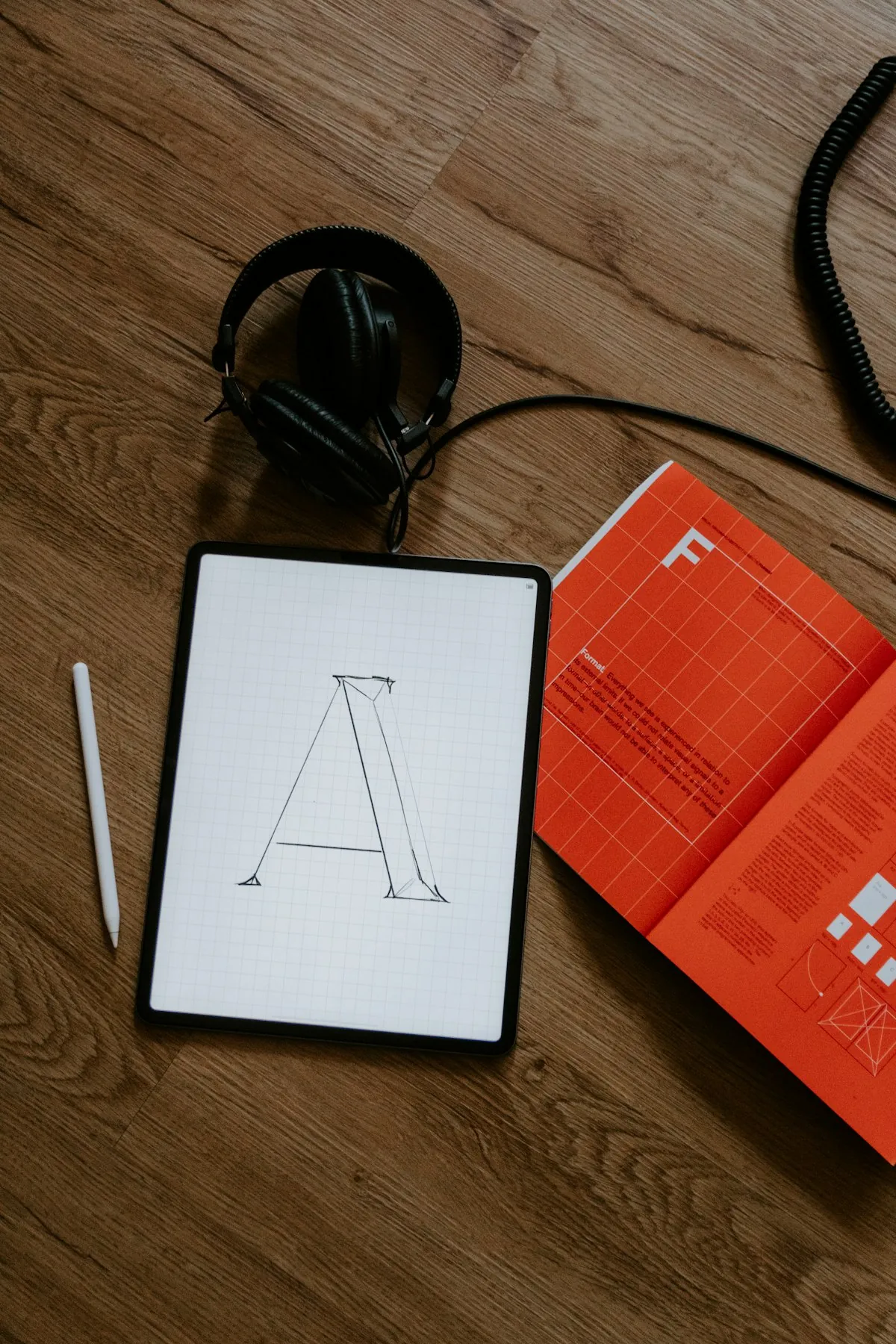 Signal stacking: how combining buying signals lifts outbound reply rates